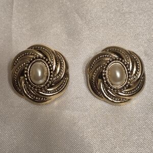 Gold Plated Studs With Pearls